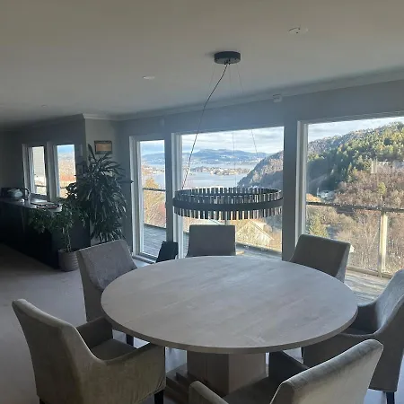 Large, Spacious Single-family With Good Views * Bergen