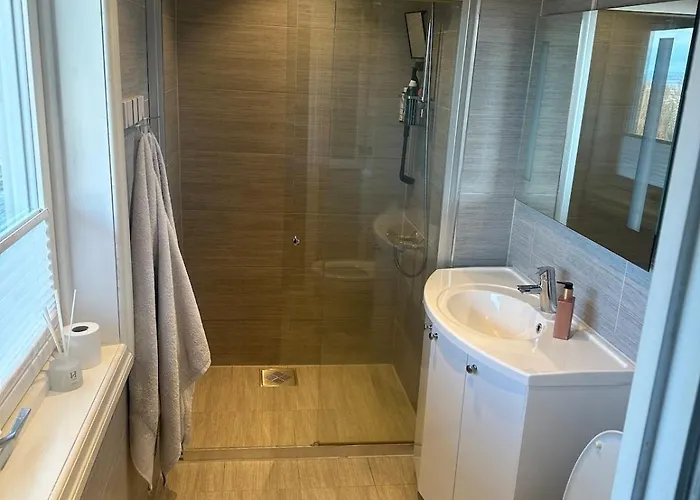 Large, Spacious Single-family With Good Views Сasa de vacaciones Bergen