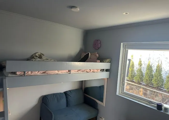 Large, Spacious Single-family With Good Views * Bergen